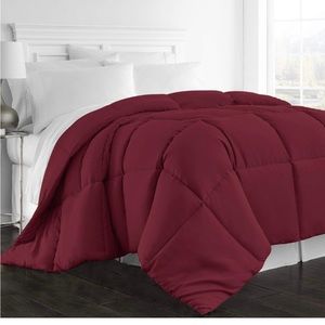 New Beckham Hotel Collection King/Calking Comforter - Burgundy